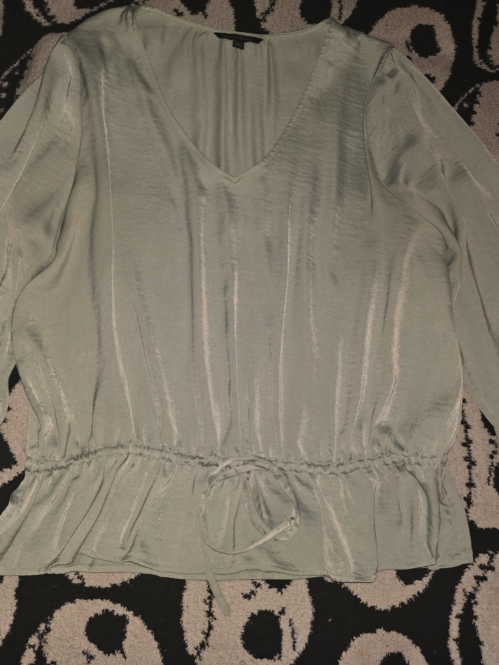 Banana Republic - Sage V-Neck Drawstring Waist Blouse (XL)